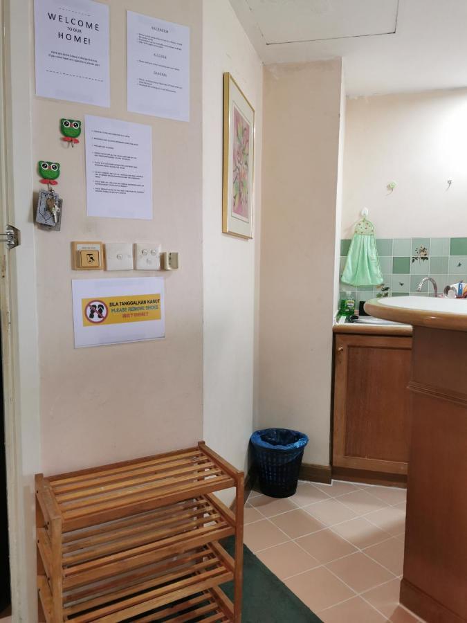 Riviera Bay Condominium, Tanjung Kling Apartment